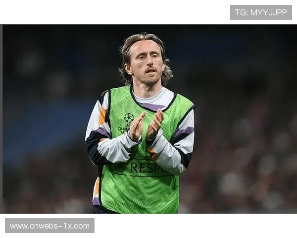 莫德里奇全场奔跑超万米再显老将风采当选米兰战那不勒斯最佳球员